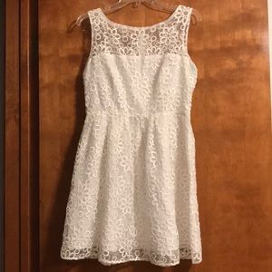 BB Dakota  white lace sleeveless  dress